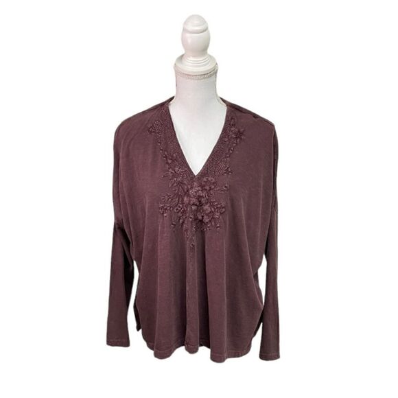 Karyn Seo Knit Embroidered V-Neck Juliana Long Sleeve Top - Picture 1 of 2